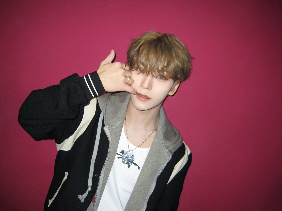 허씬롱 얼굴 tweet media