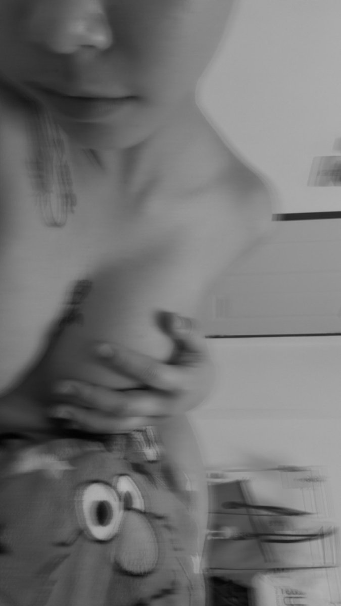 Erin🎀 tweet media