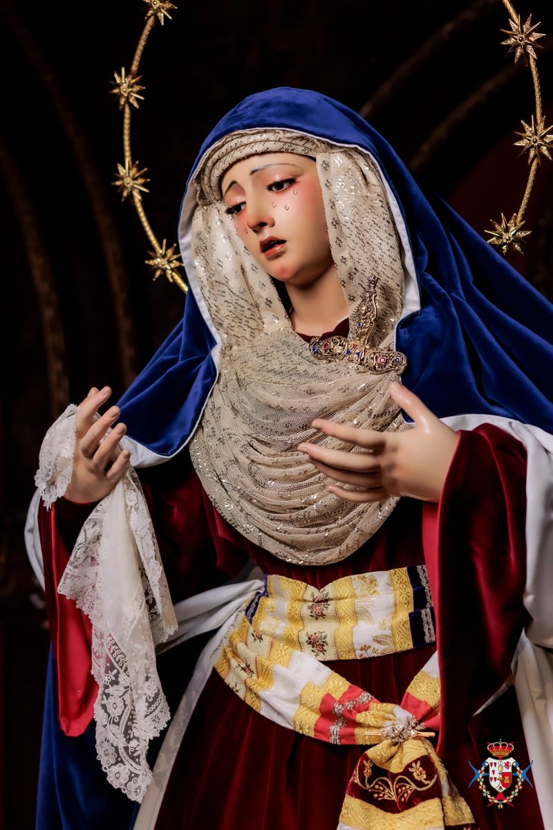🟪 𝕍𝔼𝕊𝕋𝕀𝕄𝔼ℕ𝕋𝔸 || Nuestra Señora de la Esperanza Coronada ataviada de hebrea para la Cuaresma.

<a href="/Hdad_Trinidad/">Hermandad de la Trinidad (OFICIAL)</a> 

#Hebrea2026 #Cuaresma2026 #CiriosYGiralda #TDSCofrade #TDSActualidad