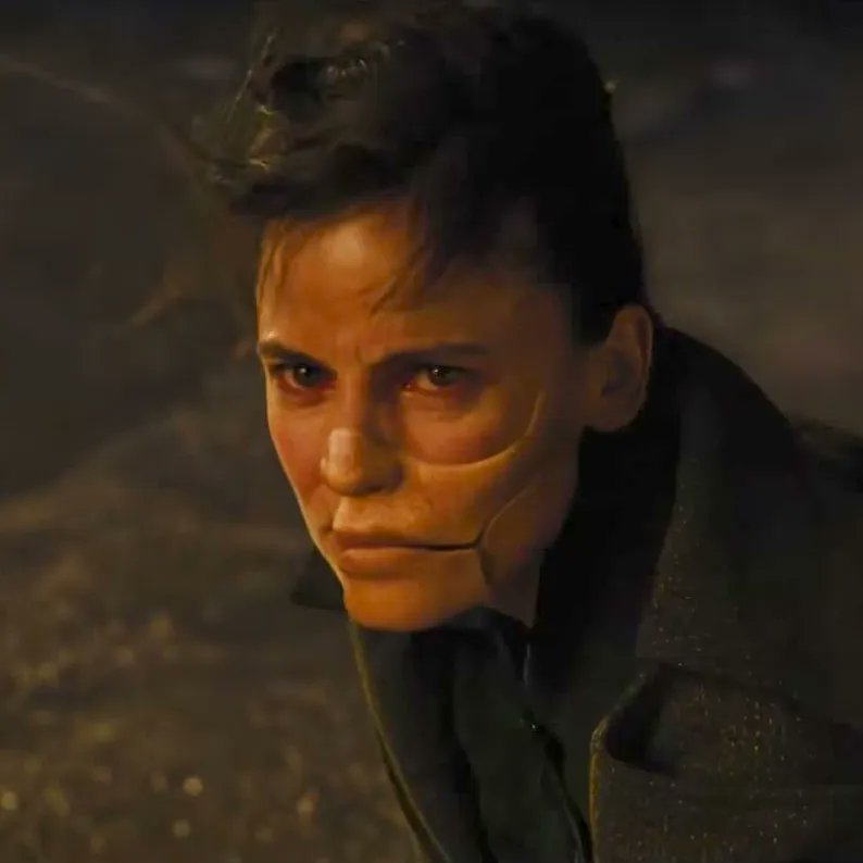 Just found out that it's the same actress.