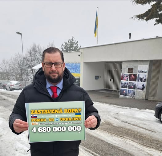 Miro Heredoš:

Słowacja przekazała ukrainie prawie 5 miliardów euro

W zamian ukraina odpowiedziała setkami wrogich działań,agresją,nienawiścią i groźbami. A także zablokowaniem tranzytu ropy i gazu

 Za te 4,68 mld euro można było zbudować:
👉 20 nowych Słowackich szpitali
👉