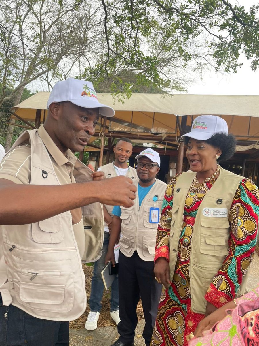 minagri_rdc's tweet image. #SudKivu | Suivi de la campagne agricole 2025-2026 à Uvira.

La délégation du Ministère de l’Agriculture et Sécurité alimentaire a été reçue par le Gouverneur Jean-Jacques Purusi Sadiki pour évaluer le CAPSA, l’INERA, les services provinciaux et appuyer les producteurs en