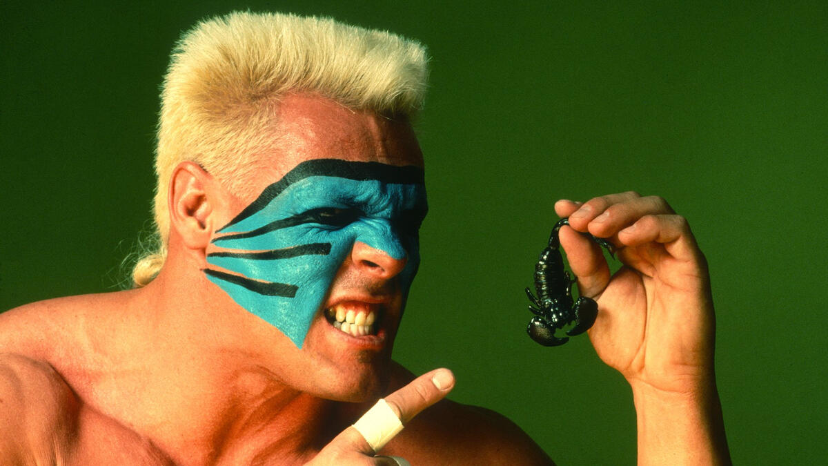 Late Night Grin tweet media