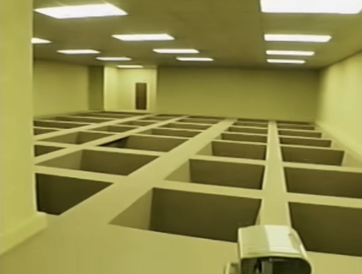 KaneHypeGuy's tweet photo. One example of this from the YouTube series is the pitfalls- in Static Dead End, the room behind the door does appear to be a very poorly replicated copy of the pitfalls room.

Every time it remembers… the less it does. https://t.co/im7JrO22Gp