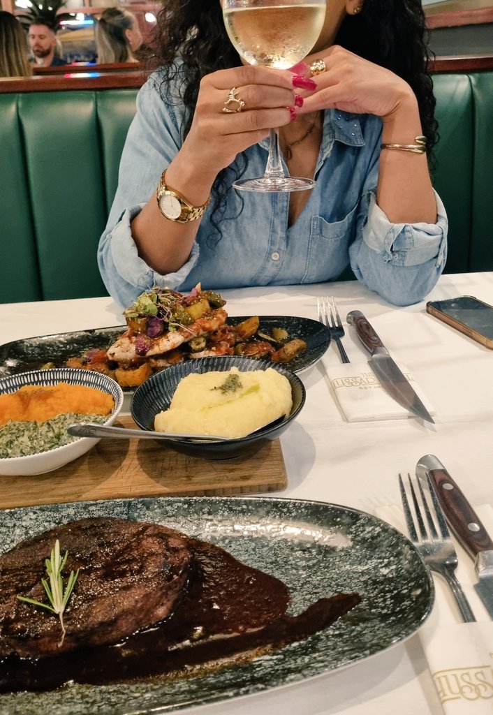 Nkanyezi tweet media