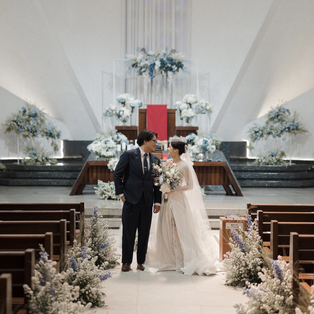 kenalan pas KKN di cibeber 🤣 trs pdktnya 2 taun stlh lulus kuliah

from this.                             to this ✨