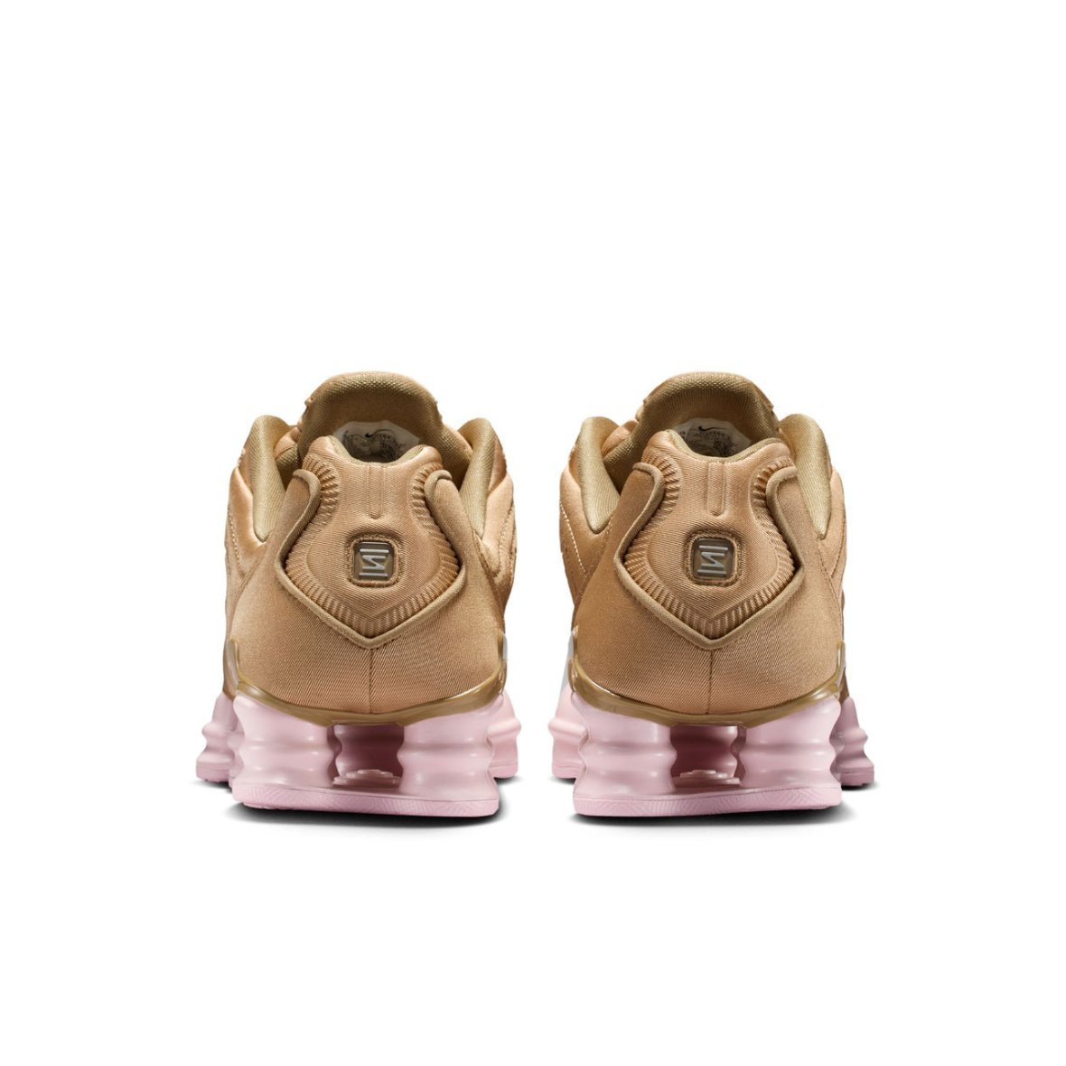 sneakersbr's tweet photo. Novo Nike Shox TL “Filbert/Pink Foam” 🩷 https://t.co/mcAFaxKxWZ