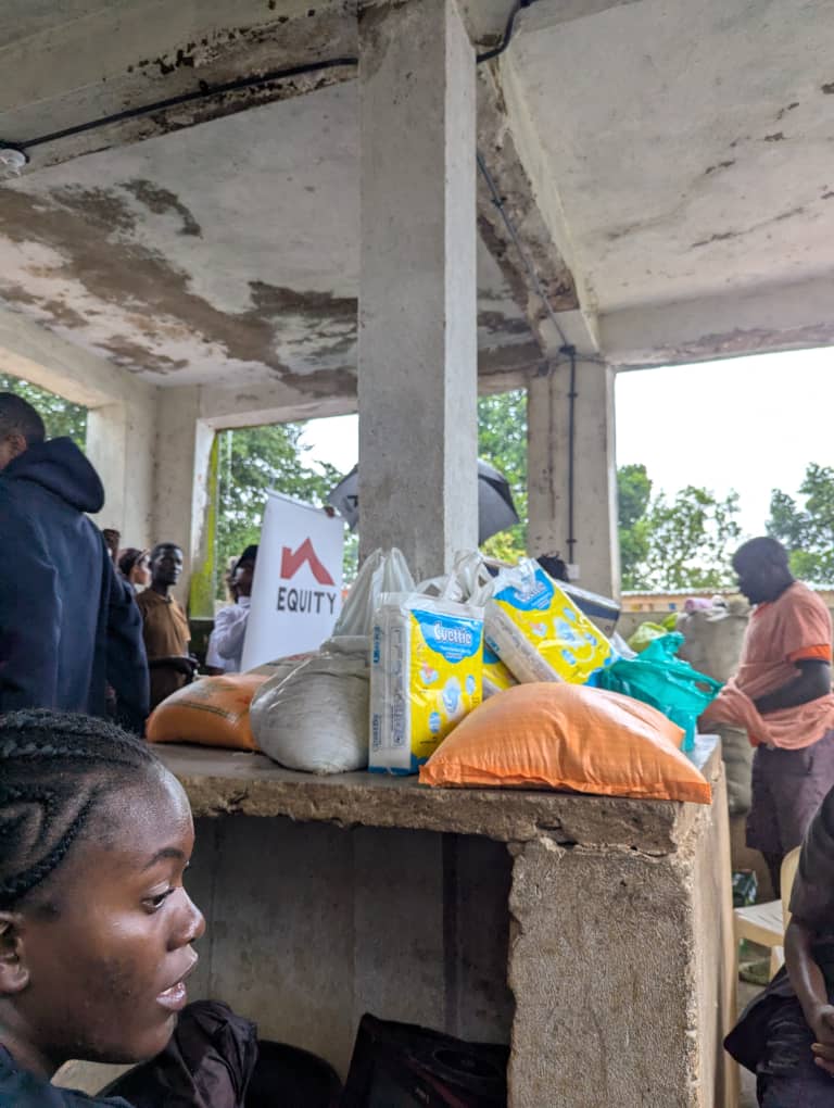 Rotaract_MUK's tweet image. The trip to Noah's Ark Village for Children with Disabilities. 📌

The rain was in plenty but the will and determination to #give back was stronger. 💪 

We supported financially, provide donations in kind and have fun games and music with the children ❤️