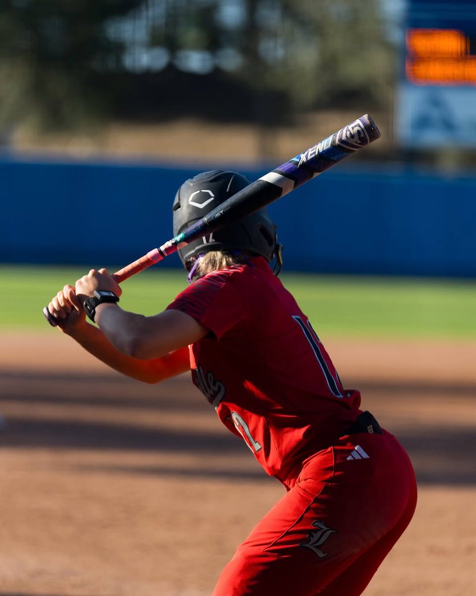 Louisville Fastpitch tweet media