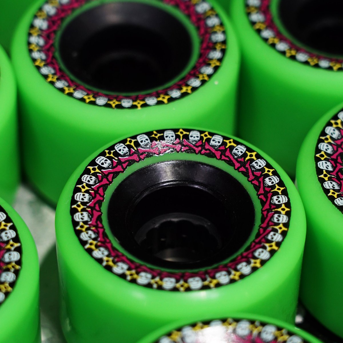 BONES WHEELS tweet media