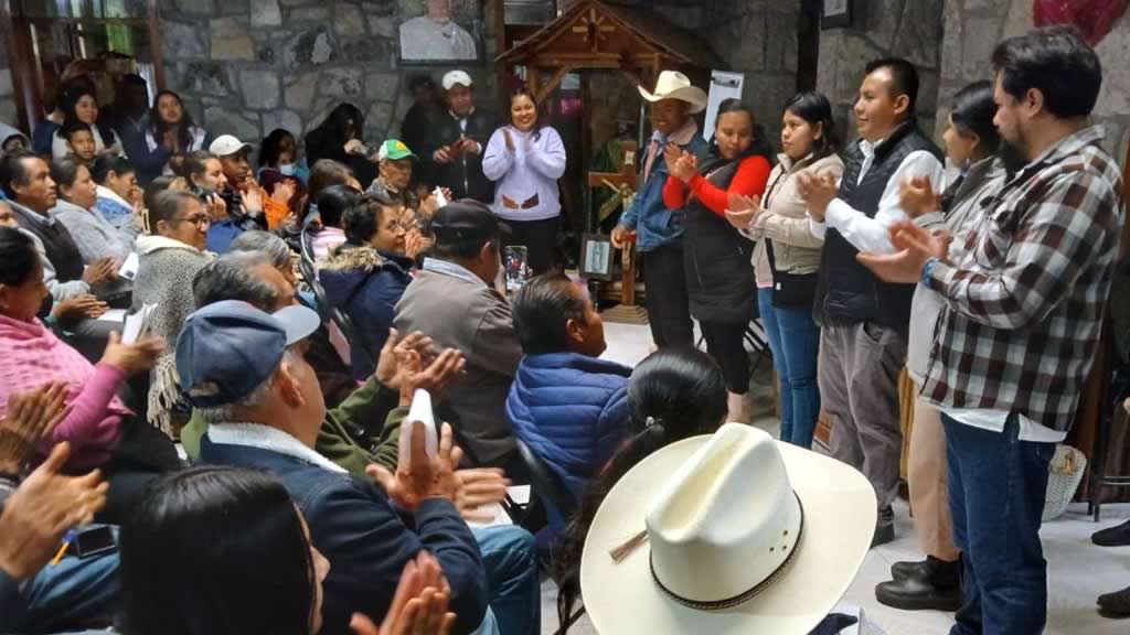 La_Coperacha's tweet photo. Herminio García Vázquez, nuevo presidente de Tosepan https://t.co/cNUIcmcifi a través de @La_Coperacha @Tosepan @radiotosepan #Tosepan #DefensadelTerritorio #Cooperativismo #Puebla https://t.co/EuBpPM6IPC