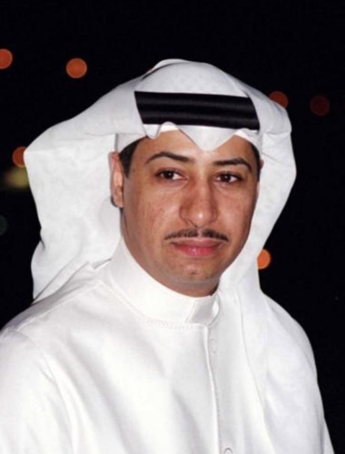 mloookh_m's tweet photo. د.الفنان عبدالله رشاد
فنان العرب رقم واحد والأول في الفن 
وكل الأرقام بعده شاغرة لايملأها أحد
إلى رقم 10 ثم يأتي البقية .❤️
#محمد_عبده https://t.co/RWRu5UUbn2
