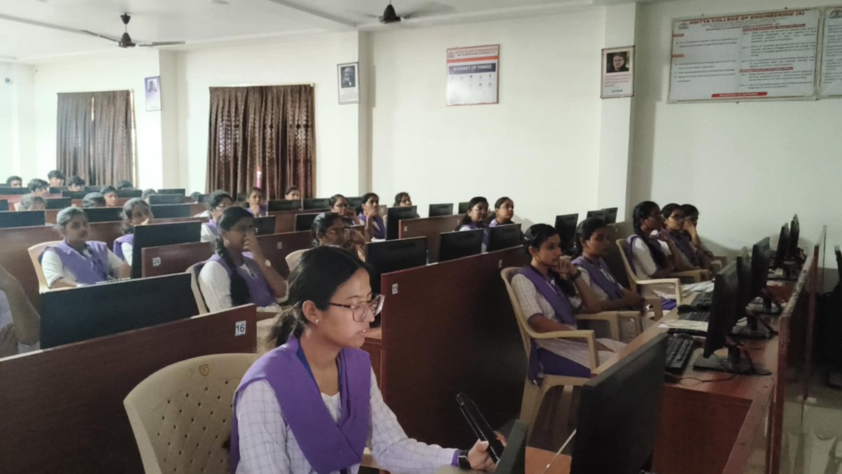 Sharing my thoughts on #Bitcoin, AI, and blockchain with students from India.

Education is the only way we will win this battle to deliver financial freedom. 🚀