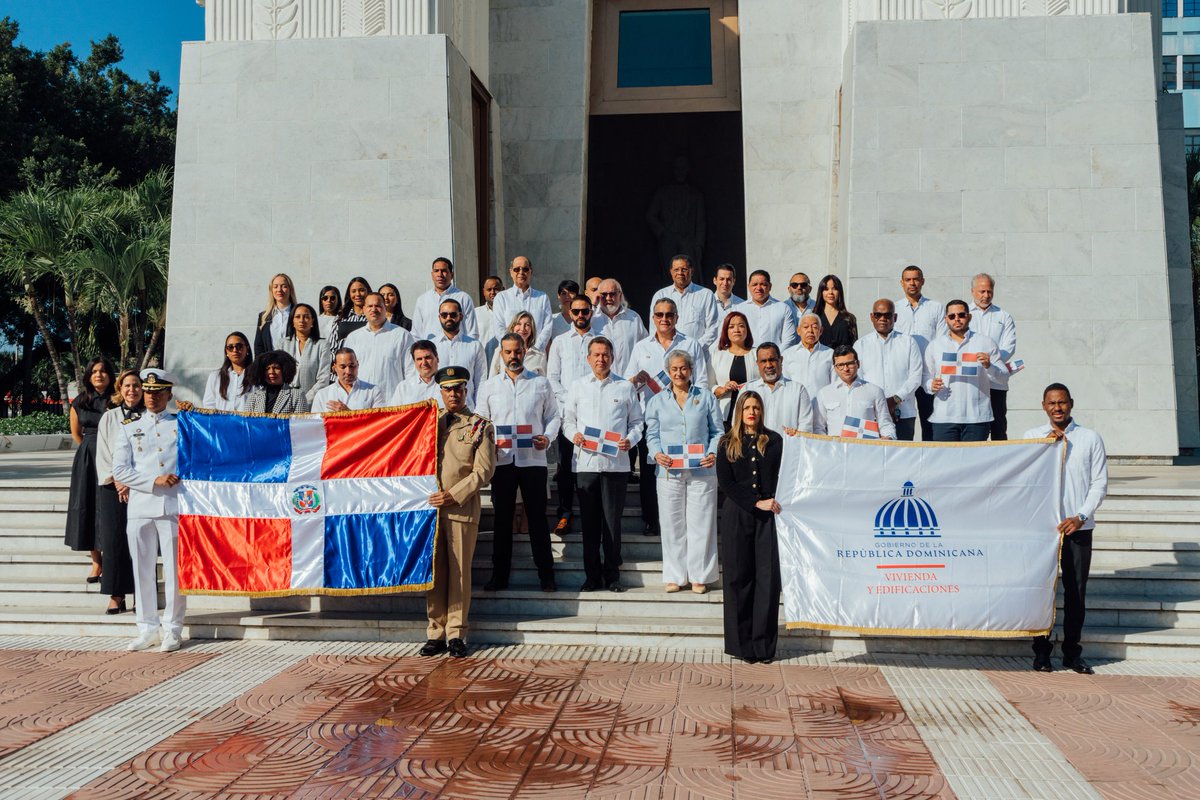 itobisono's tweet photo. Rendimos honor a la Patria con la entrega de un ofrenda floral, conmemorando el 182 aniversario de nuestra Independencia Nacional.

Hoy recordamos con respeto y gratitud a nuestros Padres de la Patria: Juan Pablo Duarte, Ramón Matías Mella y Francisco del Rosario Sánchez, cuyo legado de valor, sacrificio y amor por la República sigue guiando nuestro compromiso con el país.
