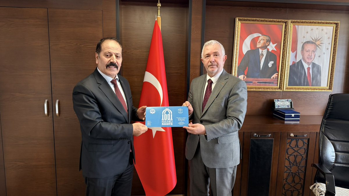 kedfe_org's tweet photo. Federasyon Başkanımız Sn Tekin Dursun ve Yönetim Kurulu üyelerimiz; Kocarli İl Müftümüz Sn Mehmet Sönmezoğlu’nu ziyaret ederek; 8 Mart’ta Gerçekleştirilecek olan 1001 Hatim Programı Dua Programına Davet ettiler. Kıymetli müftümüze kabulleri için teşekkür ederiz… https://t.co/lxolSBiLM7