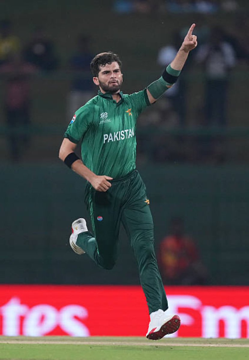 سکون نہ مل رہا ہو
شرم نہ آرہی ہو 
تو آج کے میچ کا ولن بھی شاہین کو بنادیں 🤦🏻‍♀️🤦🏻