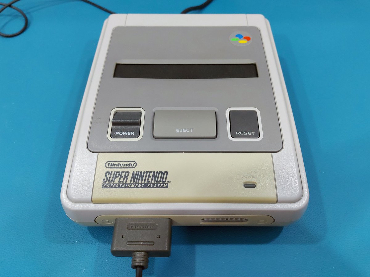 Four_X_2K3's tweet photo. I've #recapped other peoples Super Nintendo Entertainment System's #SNES but haven't done my own. Today I recapped it. As you can see I've also widened my PAL only cartridge slot to accept North American Game Cartridges, If you take your time you can make it look fantastic. https://t.co/9P85tEWJP8