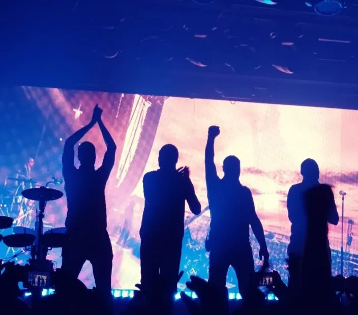 Y cada 24/02, ellos.
Front 242 
Sala But
 14/12/2024