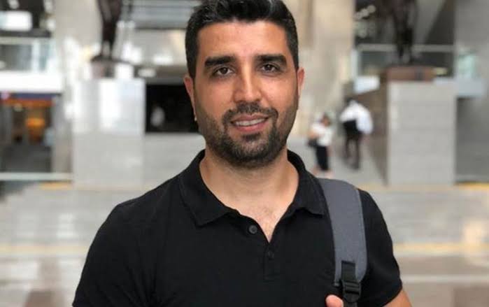 avkrblt's tweet photo. Sen misin Demirtaş için AYM ve AİHM 'de hak ihlali kararlarını alan?

Yargının sopası Kürt avukatların üzerinde yıllardır bir tehdit aracı olarak kullanılmaya devam ediyor.

Sevgili @ramazandmr Sayın Demirtaş'ın davalarında AYM ve AİHM hak ihlali kararlarının alınmasında büyük emekleri olan bir meslektaşımız.

Daha önce 11 yıl 3 ay hapis cezası ve bugün verilen 7 ay 15 gün hapis cezası intikam duygusu ile verilen siyasi bir karardır.
