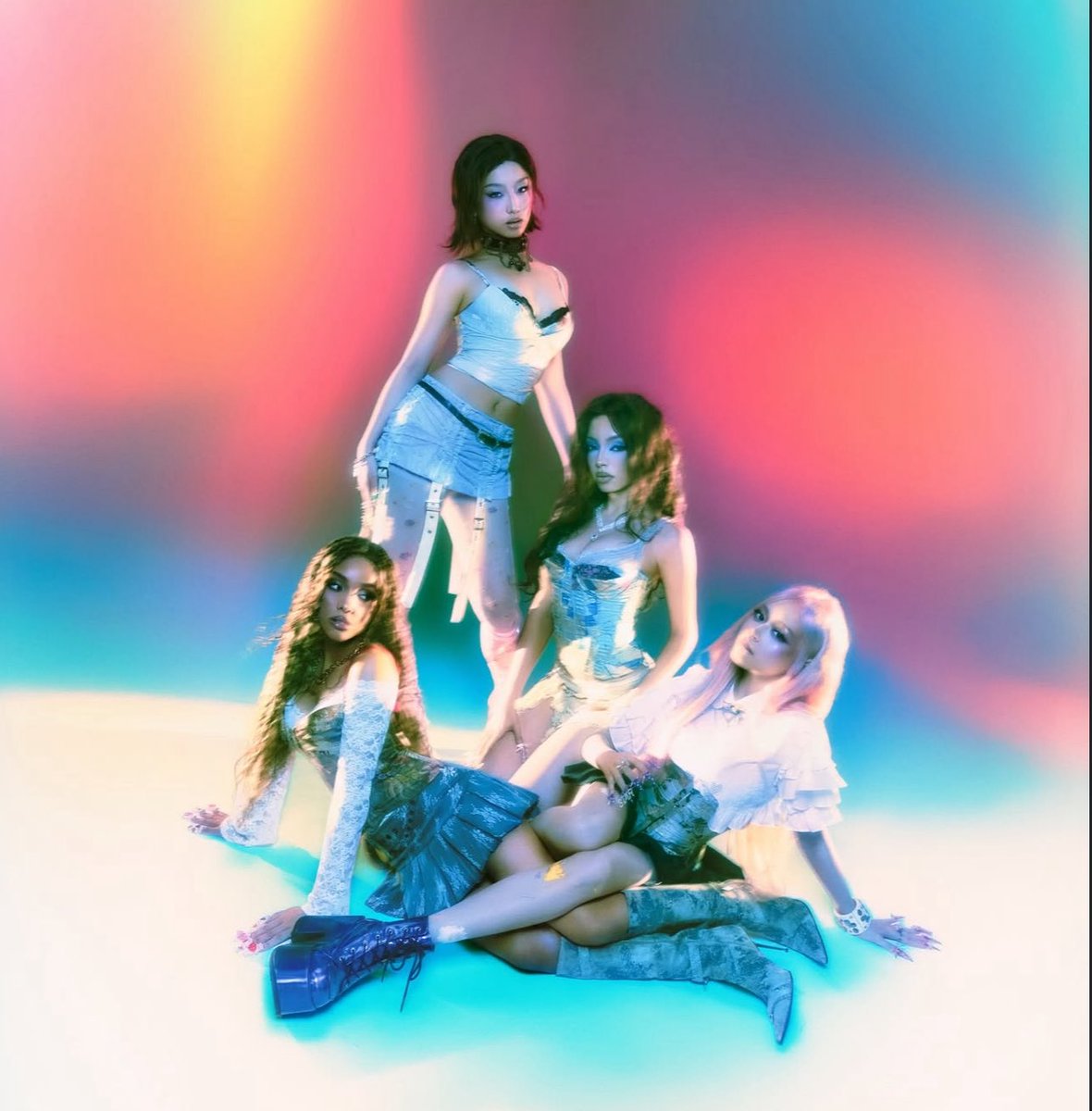 girlsetpopbase's tweet image. Our gorgeous girls 💜

#GIRLSET #TWEAK