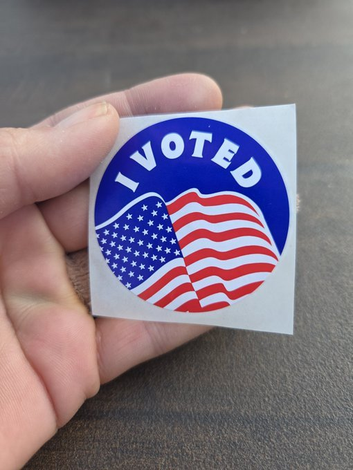 <a href="/taxedatgunpoint/">ᴛᴀxᴀᴛɪᴏɴ ɪꜱ ᴇxᴛᴏʀᴛɪᴏɴ</a> I voted for <a href="/DocPete4Texas/">DocPeteChambersForTexas</a>
and will again in November.