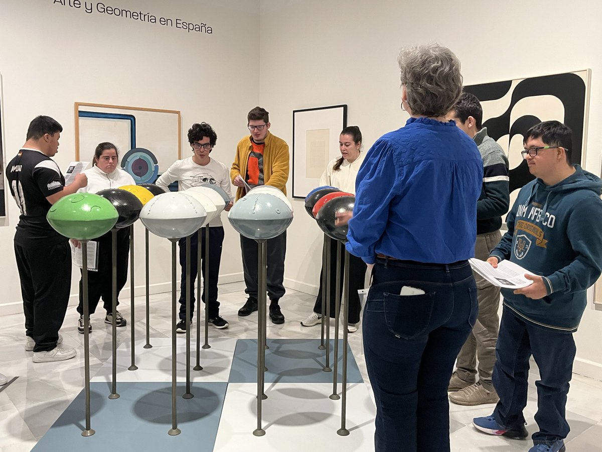 Título Propio TAEC UMA tweet media