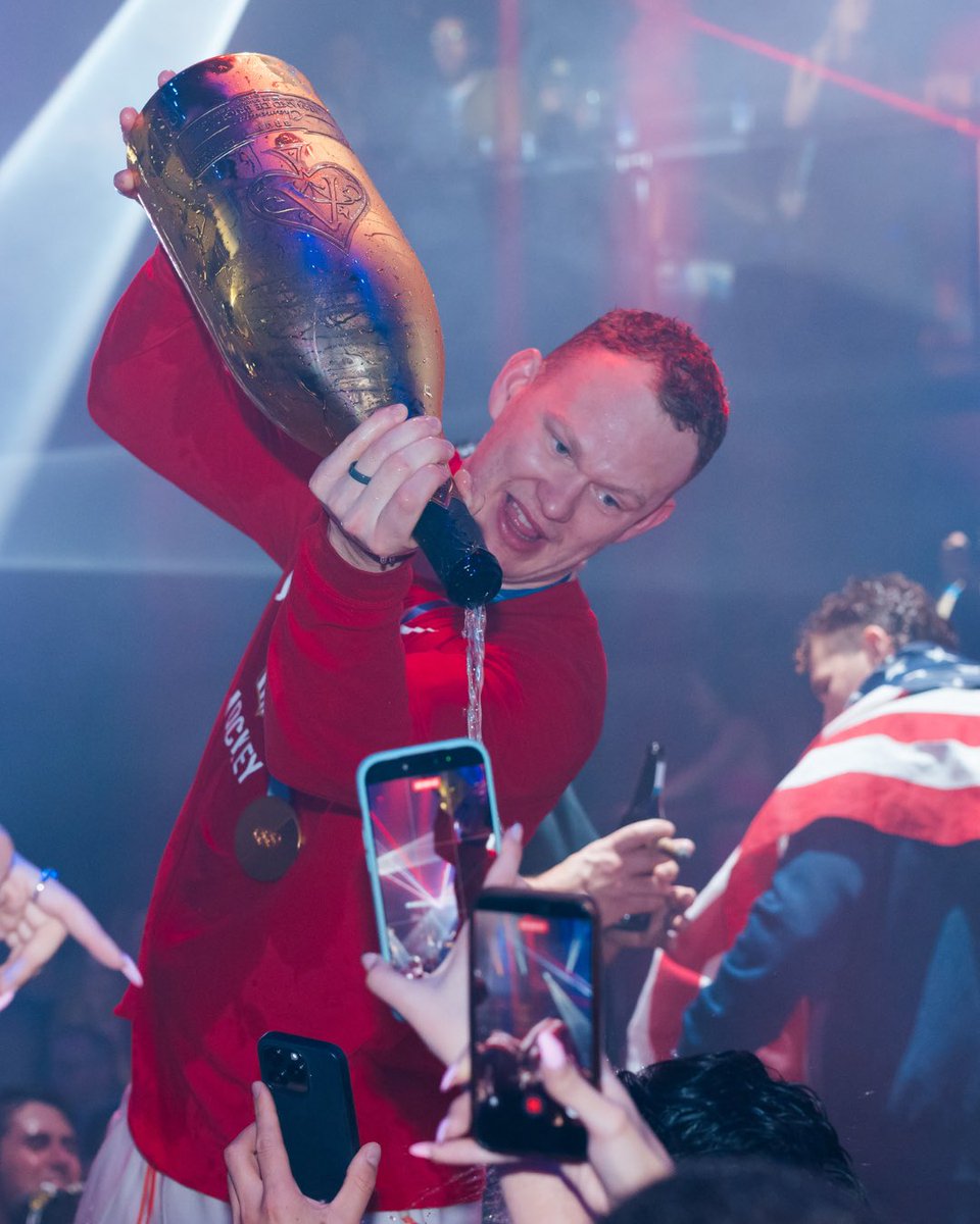 Armand de Brignac tweet media