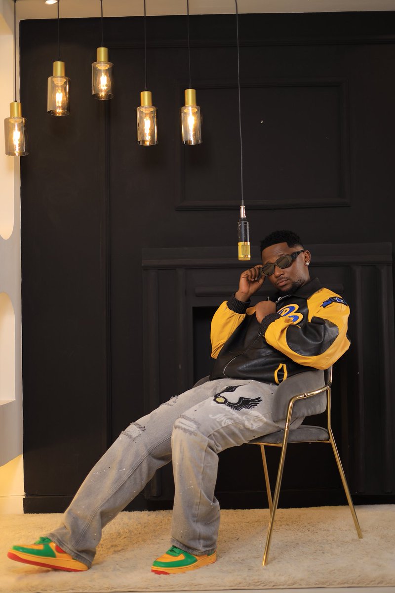 HakimIuz's tweet photo. Keeping it authentic, keeping it Ugandan. 🇺🇬💎 
New song out now: https://t.co/5wTtTlTn6i

#UgandanMusic #KlaVibes #256Artists https://t.co/O5hk3Q0vwV