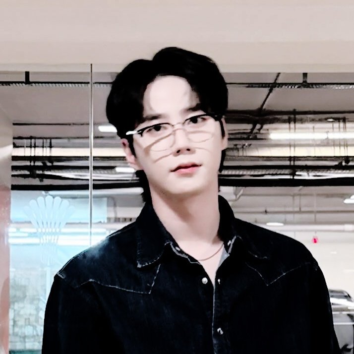 표로 tweet media