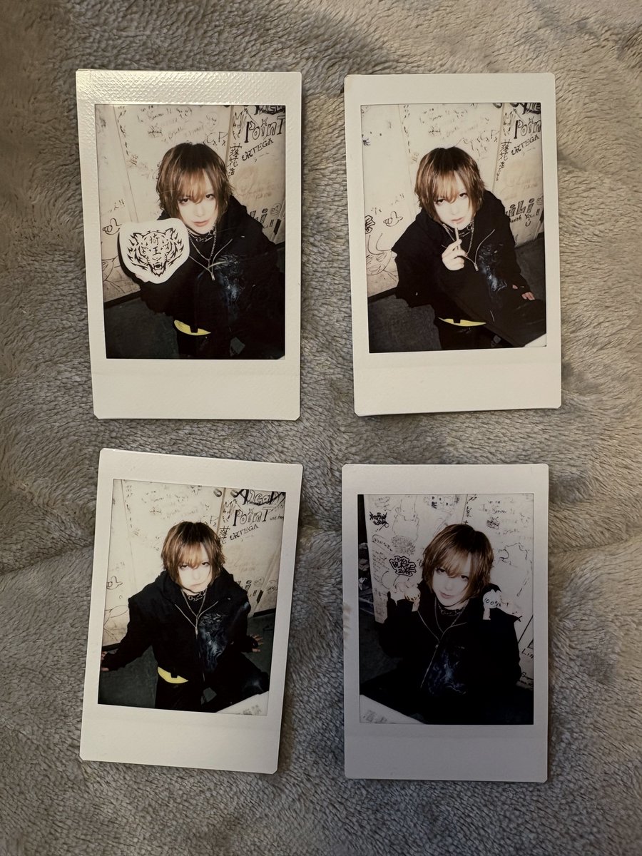 ___003o8's tweet photo. 【交換】
甘い暴力 チェキ 交換
2/23 虎伏戦吼 HEAVEN'S ROCK さいたま新都心 VJ-3

譲)義さん 文さん
求)咲さん 時期問わず(埼玉公演優先)or定価

郵送又は今後の公演での手渡し可能です。
リプライ、DMよりお気軽にお声がけ下さい。 https://t.co/nJQRPyG312