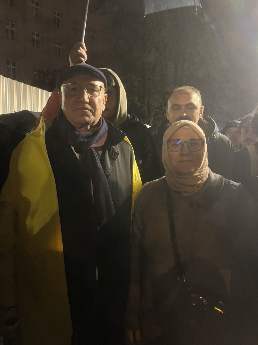 15 Temmuz mahkemelerinin kararı adil değildir.!

Berat ve takipsizlik almış KHK’lılar.

Adil yargılanma hakları ihlal edilerek ağırlaştırılmış müebbet hapis cezası verilen kursiyer teğmenler, askerî öğrenciler ve erler.  

Sayın <a href="/MTanal/">Av.Mahmut TANAL</a> vekilim.! 
#15Temmuzun309Mağdurları