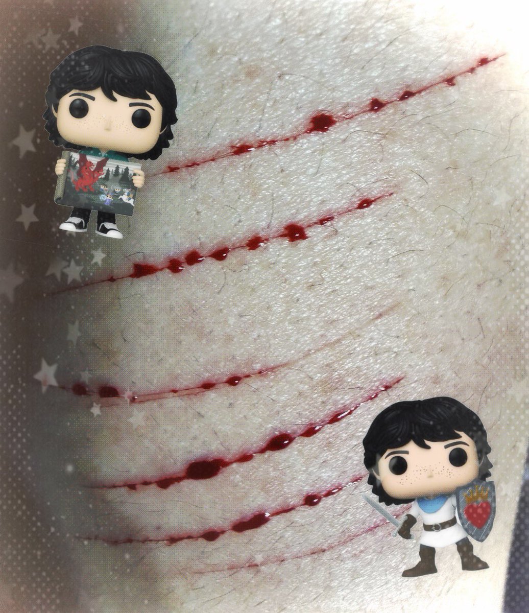 scarkechi's tweet photo. first time posting #cutspo ...... kinda nervous 😳 https://t.co/kRw6Ro11jZ