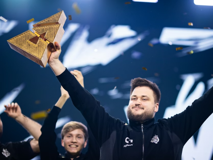 Łukasz Pożyczek tweet media