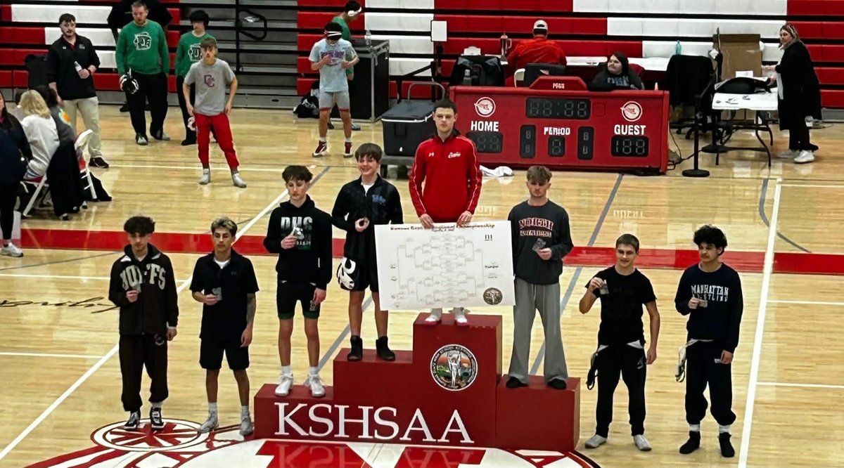 CooperRSmith09's tweet photo. KSHSAA 6A West Regional Champion 113lbs
Team Champs
State 🔜 https://t.co/yIv6rKwf2o