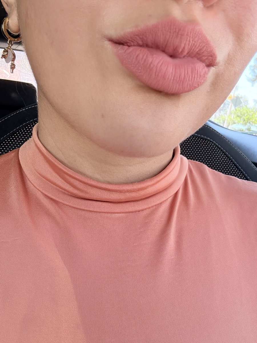 vani_blu tweet media