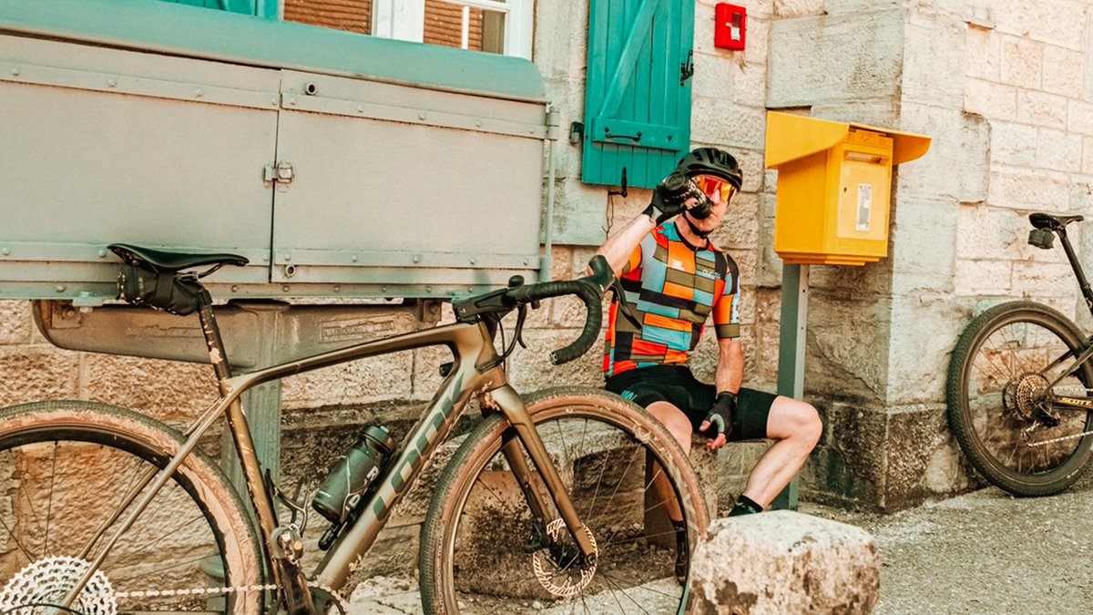 LOOK Cycle tweet media