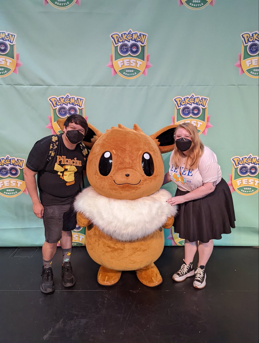 _changkyute's tweet photo. QRT with yourself &amp; your favorite #Pokemon30 logo ♡ https://t.co/mpfGWSTlnG