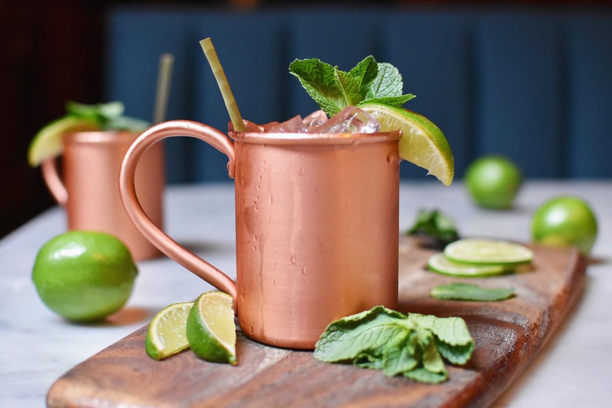 TheNibble's tweet image. Why go out for a drink today? It’s National Bartender Day. Sit at the bar and have a nice chat with the #bartender. The year’s 50+ cocktail holidays: t.ly/keQ9C. In the photo, the Moscow Mule: t.ly/LUv5z. #Drinks