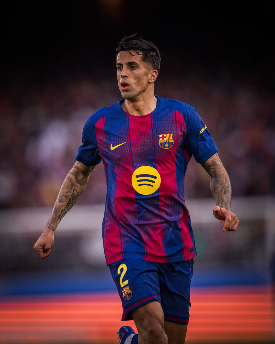 BarcaRecap_fr1's tweet photo. 🚨 | Le FC Barcelone souhaiterait recruter Cancelo gratuitement ! 🇵🇹

— A condition que le latéral portugais résilie son contrat avec Al-Hilal et rejoigne le club comme agent libre. https://t.co/zUHqSJTWiy