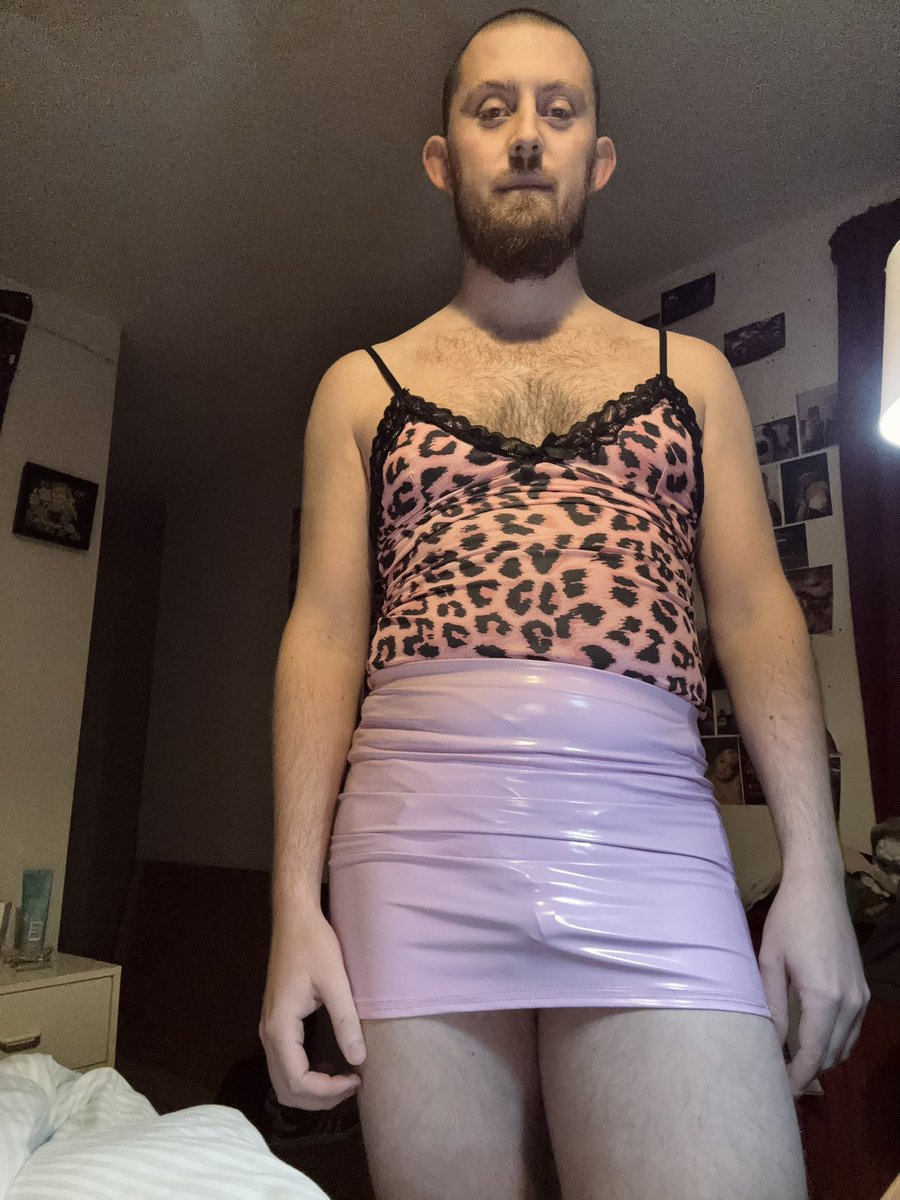 SissyJ tweet media
