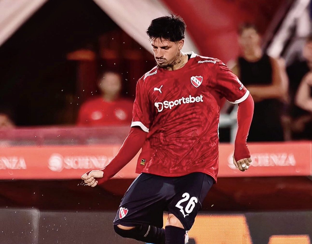 Sebastian tweet media