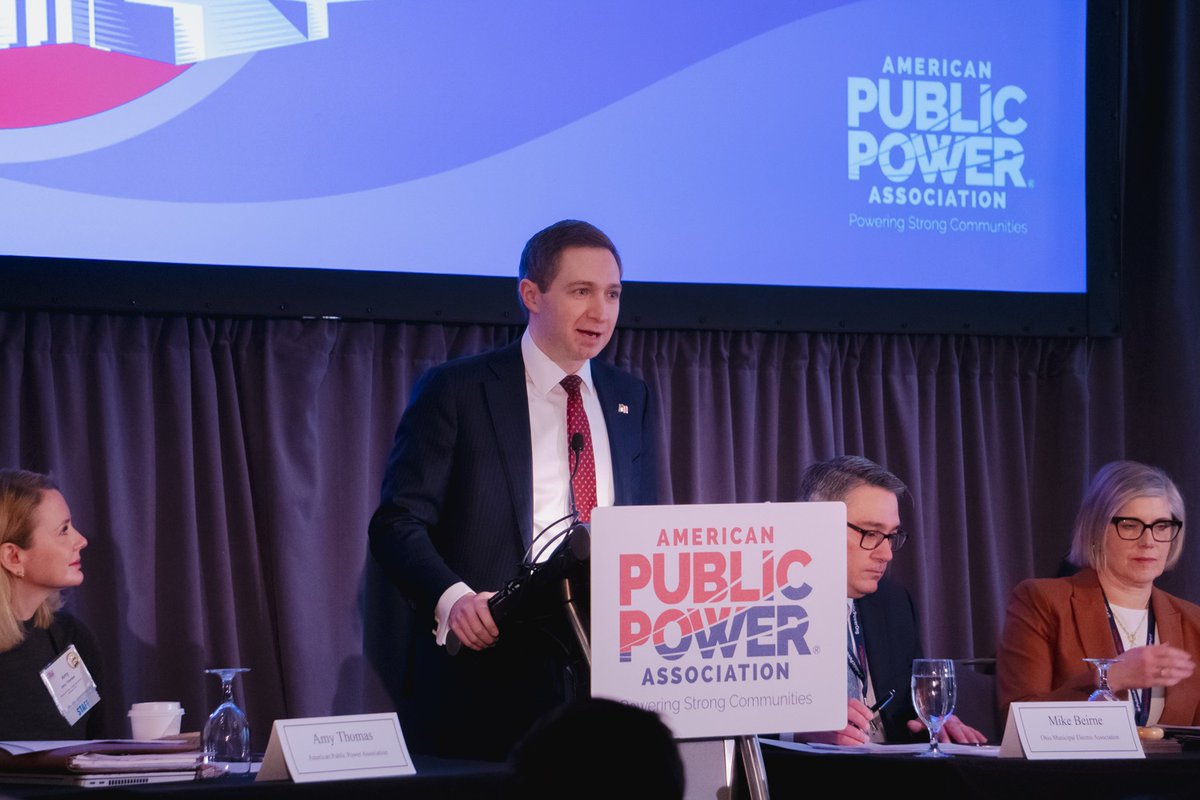 Public Power tweet media