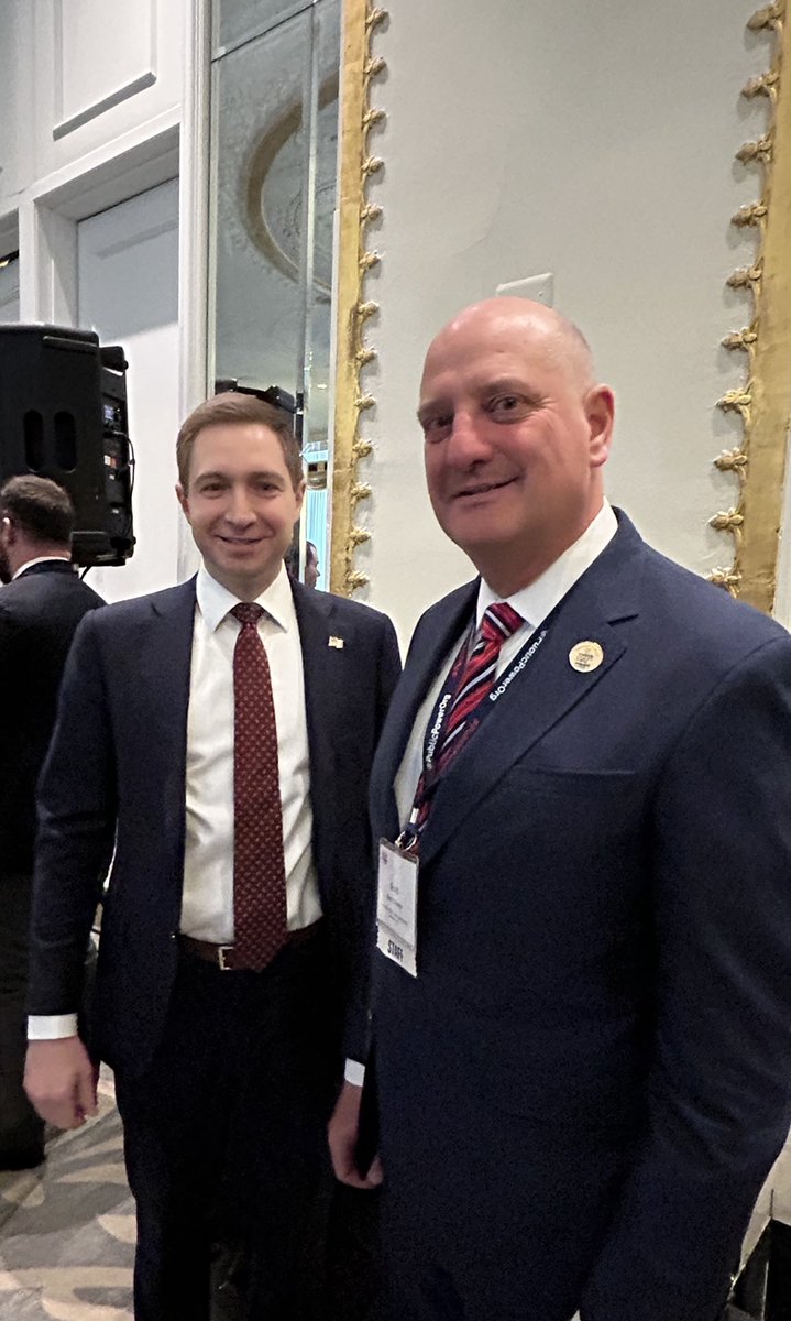 Public Power tweet media