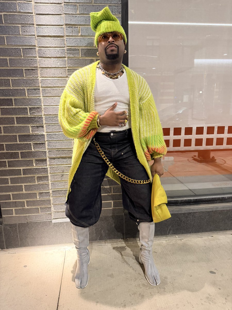 BraxtonBlac's tweet photo. Unc Was OwtSyde. https://t.co/RBJdqNEIPn