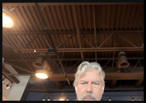 DaveTaylor's tweet image. Ever wished you were more centered for your Google Meet video calls and meetings? Now there's a "Framing" option in Meet! Here's how to give it a try on your PC (before your next call!): askdavetaylor.com/how-to-center-… #googlemeet #webcam