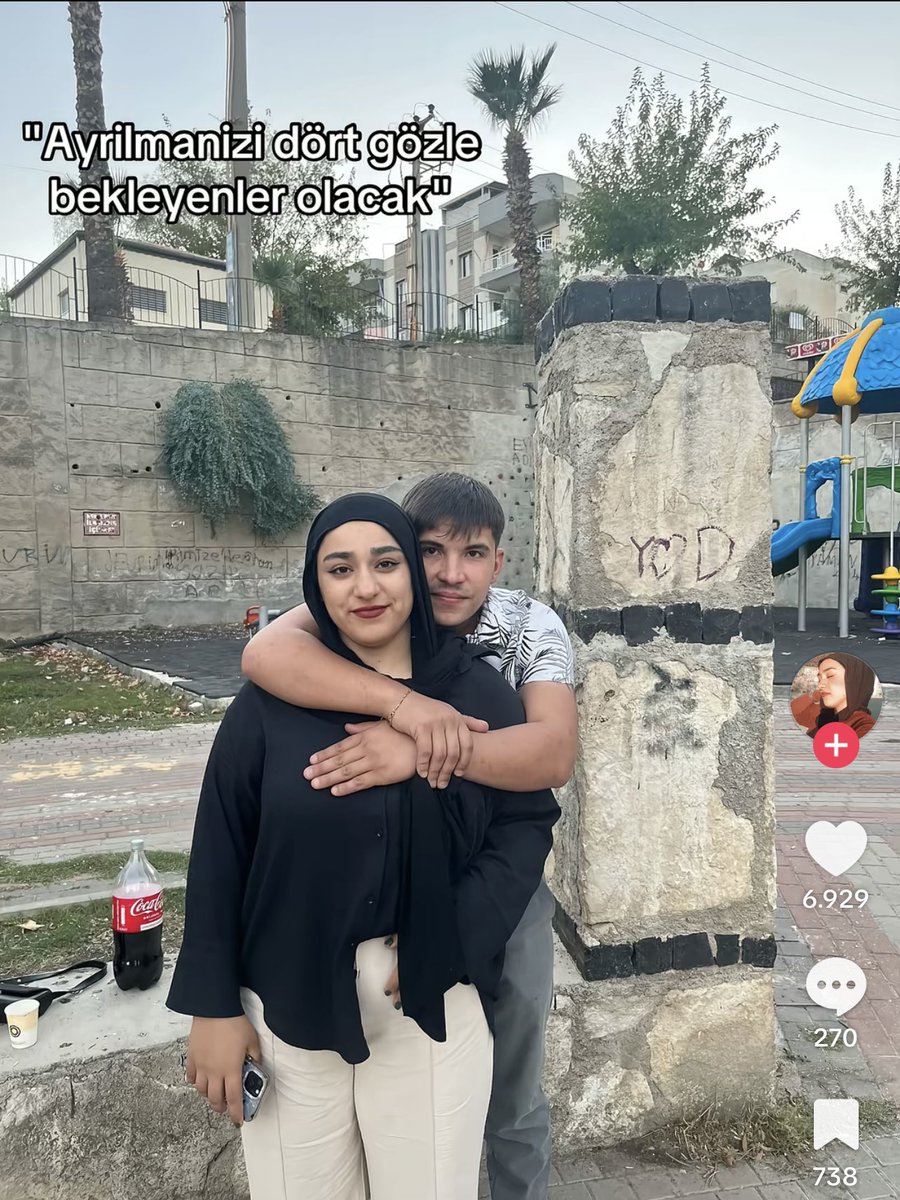 jurnalhabertr's tweet photo. Koluna sevgilisinin adını dövme yaptıran genç kız:

“Ayrılmanızı dört gözle bekleyenler olacak.

Onlara küçük sürprizler yapın.” https://t.co/rRebwBf0rK