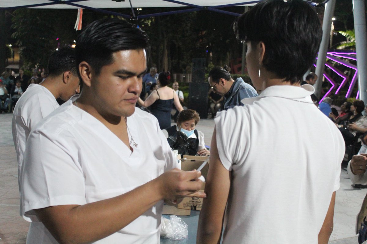 ¿Ya te vacunaste contra el sarampión? 💉

Si aún no te vacunas, acude al punto fijo de vacunación del <a href="/GobCDMX/">Gobierno de la Ciudad de México</a> :

📍Plaza Cívica Emilio Carranza
⏰ 09:00 a 19:00 horas
📆 Todos los días 

Tenemos vacunas totalmente gratuitas para ti y tú familia, protégete.🫂

#SomosComunidadVCA