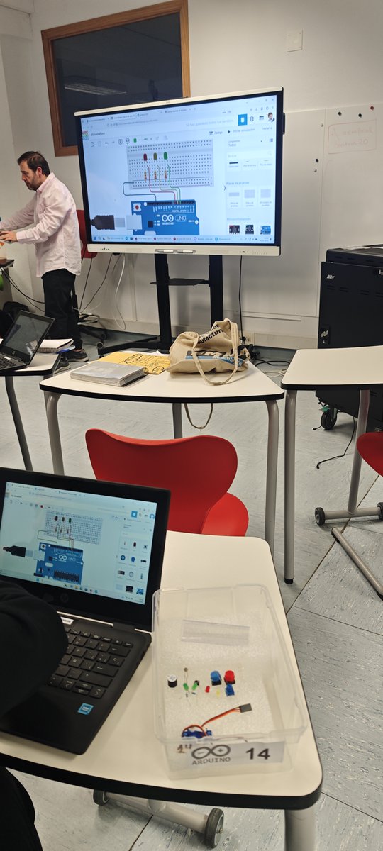 CFIESA_CTT's tweet photo. Curso "PROYECTOS PARA EL AULA CON PLACAS ARDUINO" Curso básico para desarrollar pequeños proyectos con placas ARDUINO en el aula.
@cfiesalamanca
#formaciónCyL https://t.co/mnQiAv5J6v