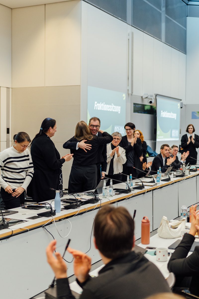 Vier Jahre. Seit vier Jahren führt das Regime von Wladimir Putin einen brutalen, völkerrechtswidrigen Angriffskrieg gegen die gesamte Ukraine.

1/2