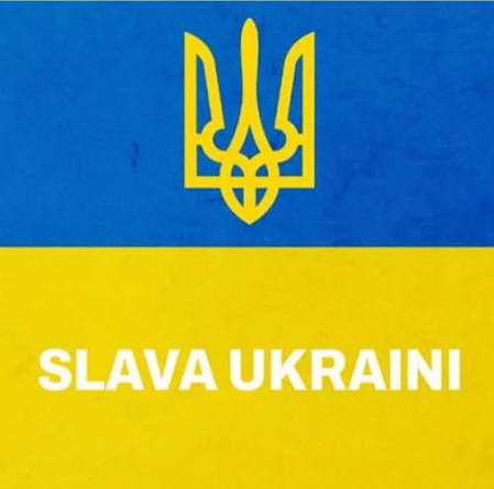 fanpagenavi's tweet photo. Am i missing something??? 
Esports “outside of politics.” Complete silence from the esports community today. It really shows the difference between traditional sports(respect to German clubs in football) and esports.
No players, no teams said anything or posted anything. Respect to the Ukrainian community — but it’s even sadder that no Ukrainian players spoke up either. 
(Correct me if I’m wrong.)